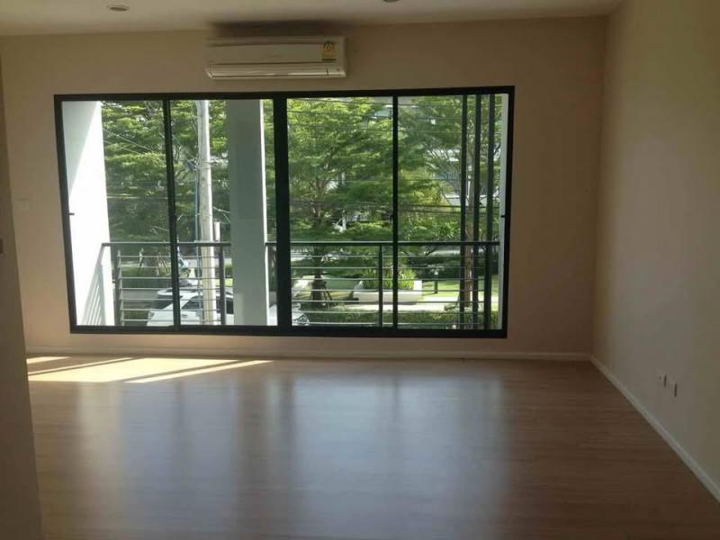 BH3348 ให้เช่าทาวน์เฮ้าส์ 3 ชั้น โครงการบ้านกลางเมืองพระราม 9-รามคำแหง | Townhouse for Rent @ Ramkhamhaeng