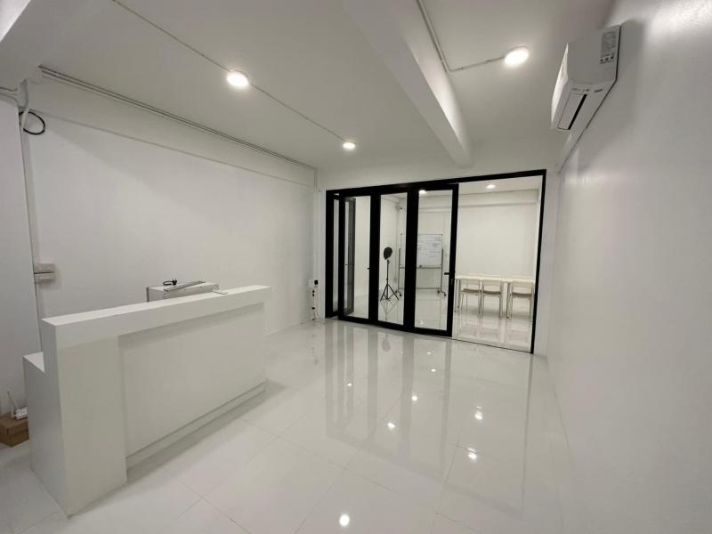 BH3351 ให้เช่าพื้นที่ ชั้น3 ขนาด 128 ตร.ม. เหมาะทำสำนักงาน โชว์รูม หรือคลาสออกกำลังกาย ติดห้างไอคอนสยาม