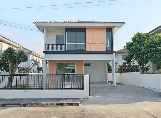 ขายด่วน Inizio ปิ่นเกล้า-วงแหวนบ้านแลนด์แอนด์เฮ้าส์ ตกแต่งใหม่ โครงการร่มรื่นส่วนกลางครบ ทำเลซอยวัดส้มเกลี้ยง เชื่อมต่อพุทธมณฑล, ศาลาธรรมสพน์, ม.มหิดล-ศาลายาราคา 3,790,000 บาทเท่านั้นแถมฟรีปั๊มแท้งค์น้ำอัตโนมัติพื้นที่ 50.2 ตารางวาพื้นที่ใช้สอย 160 ตารางเมตร3 ห้องนอน 2 ห้องน้ำ 2 ที่จอดรถหน้าบ้านหันทางทิศเหนือค่าส่วนกลาง 1,305 บาทต่อเดือนมีรปภ. สวนสาธารณะ สระว่ายน้ำ ฟิตเน