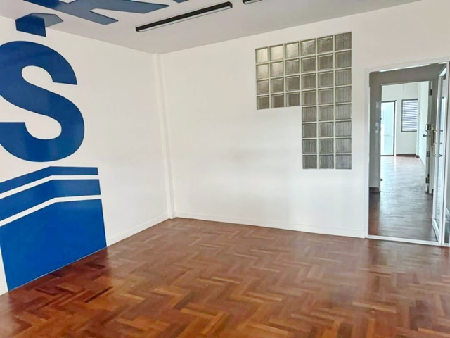 รร.วัดนวลจันทร์ 400 ม MRTวัชรพล 1.7กม.ทาวน์เฮ้าส์ 3 ชั้น 4นอน 4แอร์ 3น้ำ  21ตร.วา.252 ตร.ม.นวลจันทร์ 25-33 บิ้วท์อินภายใน