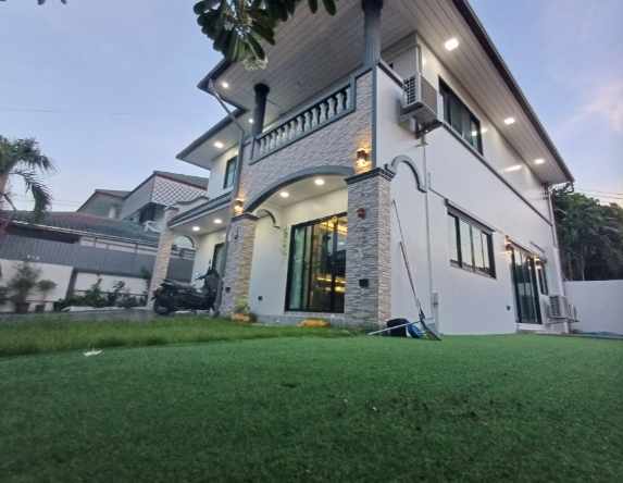  ให้เช่าบ้านหมู่บ้านาฐานทอง เฉลิมพระเกียรติ์ ร9 ซอย 56