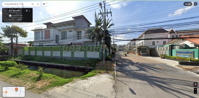 ขายถูกมากทาวน์โฮม 3 ชั้น ม.กลางเมือง ถนนกรุงเทพกรีฑา (เนื้อที่ 22.2 ตารางวา ขายราคา​ 3.8​ ล้าน)  สะพานสูง กรุงเทพฯ