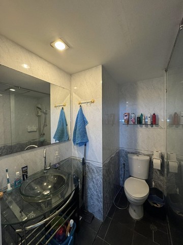 AOM 1600ขายคอนโดริมหาดจอมเทียน A2 ชั้น 9ขนาด 30 ตร.ม1 ห้องนอน 1 ห้องน้ำเฟอร์นิเจอร์ครบมีโควต้าต่างชาติโอน 50/501,300,000 บาทCompact and Cozy Condo inn Jomtien Beach Condominium A2 9th floor 30 m² StudioPrice: 1,300,000 THBCondition: Well-maintained and ready to move inTransfer Fees: Split 50/50 between buyer and sellerติดต่อขอรูปและรายละเอียดเพิ่มเติม  สนใจนัดชมสถานที่จริงContact คุณต๋อม 081-925-2443   คุณต๋อย 086-542-7078LINE 081-925-2443   LINE 086-542-7078 อสังหาริมทรัพย์ ยินดีรับฝากขาย-เช่า อสังหาริมทรัพย์ทุกชนิด