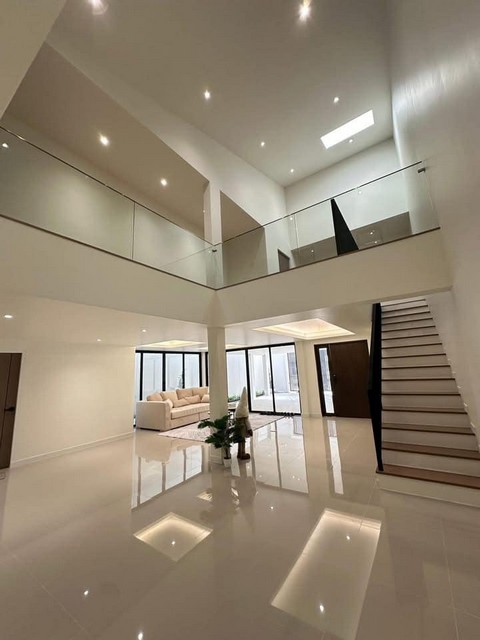 P271  ขาย หมู่บ้าน คลองตันนิเวศน์ ถนนสุขุมวิท71 ซอยปรีดีพนมยงค์ 42 ใกล้ เอกมัย ทองหล่อ บ้านสวย เหมาะซื้ออยู่อาศัย