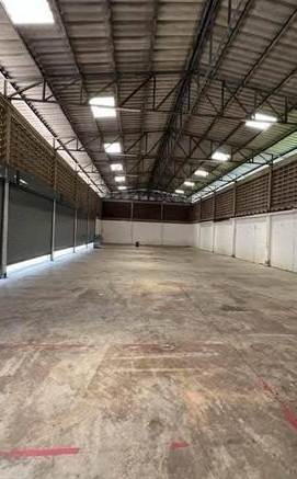 ให้เช่าโกดัง ซอยลาซาล บางนา พื้นที่ 960 ตรม ทำเลดี เดินทางสะดวก