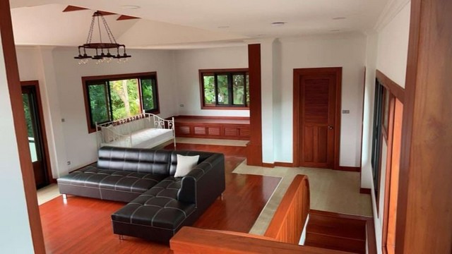 บ้านสวนหลังใหญ่ สไตล์ล้านนาประยุกต์ โซนท่ารั้ว ดอยสะเก็ด