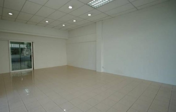 ให้เช่า อาคารพาณิชย์ 4ชั้น  ย่านลาดพร้าว-วังหิน ติดริมถนน