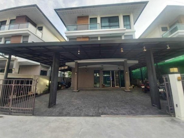 ให้เช่าบ้านเดี่ยว 3ชั้น ศุภาลัย-สวนหลวง  เน้ื้อที่ใช้สอย 270 ตรม.