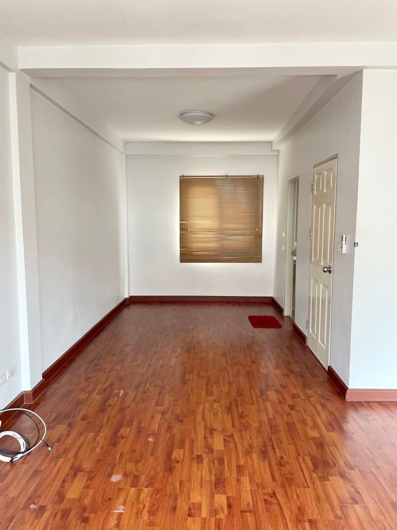 ให้เช่า ทาวน์โฮม 3 ชั้น หมู่บ้าน ศุภาลัย วิลล์ หลักสี่ ดอนเมือง กทม. อยู่ถนนช่างอุทิศ