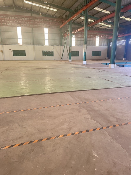 ให้เช่าโรงงานมีเครน อยู่ตำบลบางโทรัดอำเภอเมืองจังหวัดสมุทรสาครถนนพระรามสองข้อสะดวกเนื้อที่ขนาด2ไร่