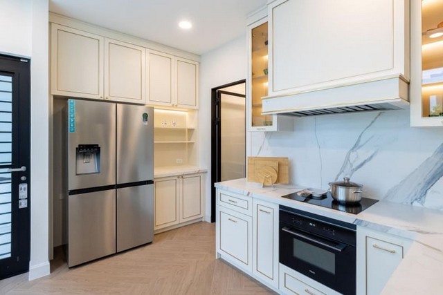 LVPP53007 ขาย หมู่บ้านนันทวัน กรุงเทพกรีฑาตัดใหม่ ส่วนกลางตกแต่งสวนสวย ร่มรื่น ปลอดภัย