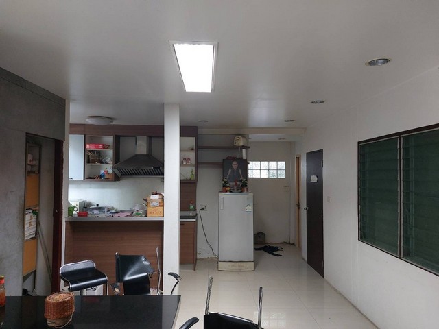 ขายที่บ้านเดี่ยว 101 ตารางวา 5 ห้องนอน 7 ห้องน้ำ  ซอยลาดพร้าว 107 แยก 27    ZT506