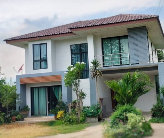 ขายที่ดิน 3ไร่ 70 ตร.วา  พร้อมบ้าน 2 ชั้น  บ้านแหลมสมอ ใกล้ อบต.เขาดิน  เก้าเลี้ยว   นครสวรรค์   ZK400