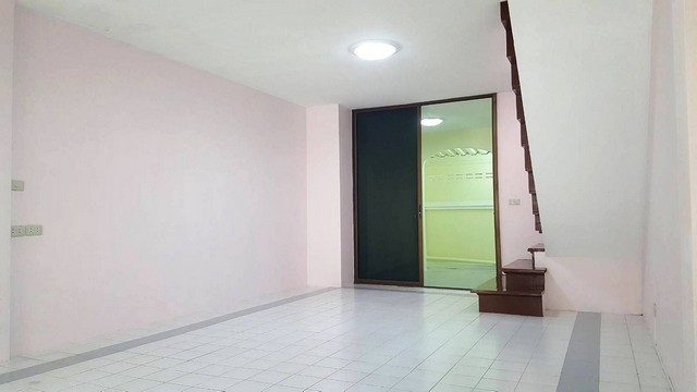 บ้าน 2 ชั้น ใกล้เซ็นทรัล ระยอง ผ่อน 4000 กว่าบาท รายได้น้อยกู้ได้