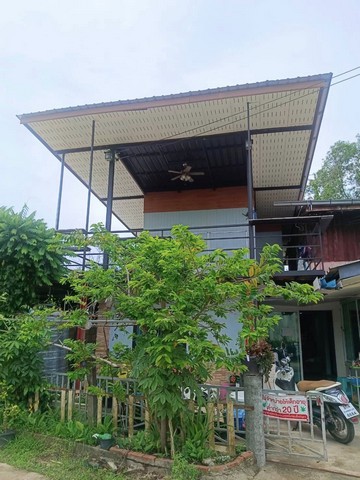 ขายบ้านและรีสอร์ทพร้อมสระว่ายน้ำ1 งาน 1 ตารางวา ตำบลวังไผ่ อำเภอเมืองชุมพร จังหวัดชุมพร