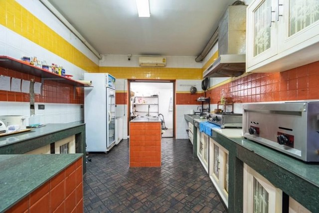 ขายกิจการร้านอาหาร ใกล้ทะเลหาดจอมเทียน ซอยแม่เอื้อน2/7 พัทยา FP-B080