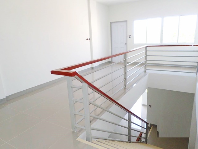 มิตรไมตรี  ให้เช่า อ.พาณิชย์ใหม่มาก บิ๊กซี หนองจอก 1.4 กม.สังฆสันติสุข! เชื่อมสัมพันธ์ 18ตรว. 218ตรม. 3ชั้น