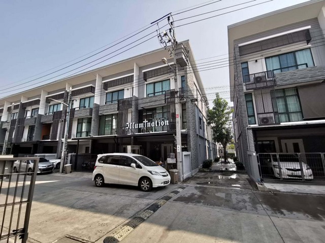 ขาย ทาวน์โฮม เพล็กซ์ เรสซิเด้นท์ นวมินทร์ 111 บึงกุ่ม กรุงเทพ PTT13322