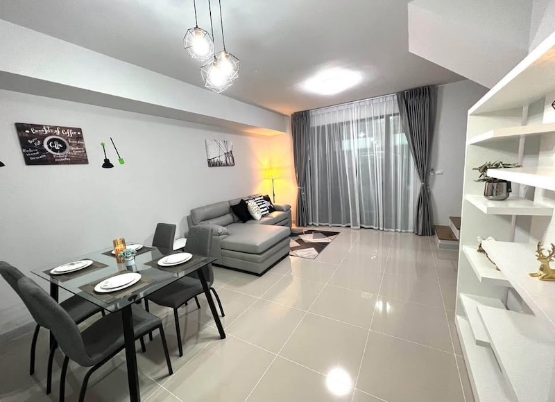 BH3365 ให้เช่าทาวน์เฮ้าส์ 2 ชั้น พลีโน บางนา-อ่อนนุช (ซอยกิ่งแก้ว 37) แต่งครบพร้อมเข้าอยู่ เหมาะสำหรับพักอาศัย