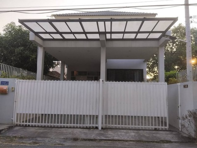 บ้านเดี่ยว 2 ชั้น เข้าเมืองง่าย โซนช้างเผือก           