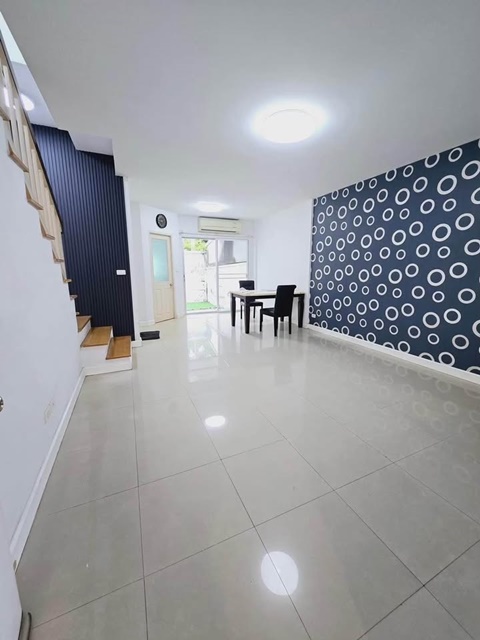 กิ่งแก้ว35-39 ทาวน์เฮาส์ 2 ชั้น 3นอน Airport Link สุวรรณภูมิ 2.5 กม. 3น้ำ 19 ตร.วา.149 ตร.ม.ให้เช่า เดอะ พาซิโอ มอลล์ 2.4 กม.