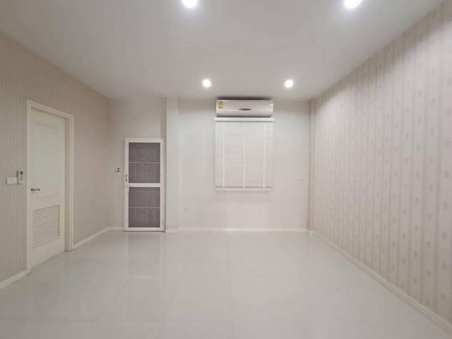 LVpop53016 ขาย Townhome บ้านเปี่ยมสุข ทัศคานี พัฒนาการ 44 ใจกลางเมืองเดินทางสะดวก 15 นาทีถึงเอกมัย ทองหล่อ ใกล้จุดขึ้นลงทางด่วน