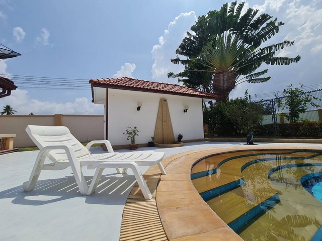 ขายบ้านพูลวิลล่าบางเสร่ขนาด 383 ตรว 4นอน บ้านสร้างเอง บ้านนอกโครงการ ใกล้ซันเพลย์บางเสร่ ใกล้สุขุมวิท สัตหีบ ชลบุรี