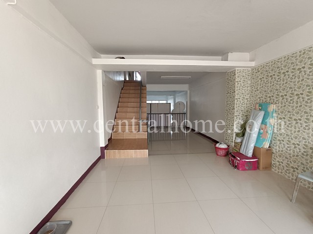 อาคารพาณิชย์ รัตนาธิเบศร์ ใกล้ MRT สะพานพระนั่งเกล้า