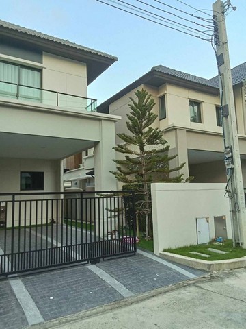 RL-004 ขายบ้านเดี่ยวบางกอก บูเลอวาร์ด ศรีนครินทร์-บางนา  (Bangkok Boulevard Bangna-Srinakarin ) ขนาด 52 ตร.ว. 