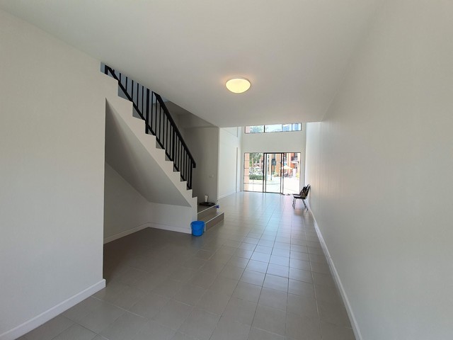 ขายที่ดิน เนื้อที่ 40 ไร่ เขต EEC 40 ฟรีถมดินให้ เสมอถนนคลองอุดมชลจร เมืองฉะเชิงเทรา เหมาะสร้างโรงงานทุกประเภท