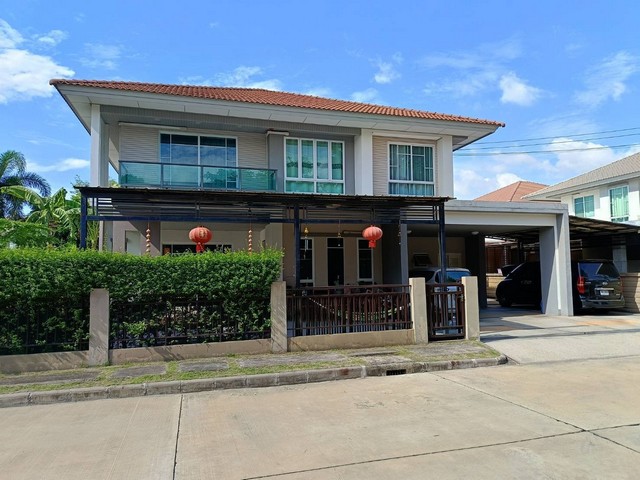 LVPU53026 ขาย ฮาบิเทีย เวนต์ ปัญญาอินทรา HABITIA VENT PANYAINDRA (โครงการแสนสิริ) ใกล้ทางด่วน (จตุโชติ)ราคาขาย :  9.5 ล้านบาทที่ตั้ง : ถนนปัญญาอินทรา แขวงสามวาตะวันตก เขตคลองสามวา กรุงเทพฯชื่อโครงการ : ฮาบิเทีย เวนต์ ปัญญาอินทรา HABITIA VENT PANYAINDRAรายละเอียด : - พื้นที่ 102 ตารางวา- 4 ห้องนอน - 3 ห้องน้ำ- 1 ห้องแม่บ้าน + 1 ห้องน้ำ- Build-in ในห้องนอนใหญ่- ห้องนั่งเล่น- มีเเอร์ทุกห้อง- 3 ที่จอดรถสิ่งอำนวยความสะดวก :- ส