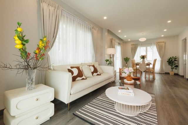 บ้านเดี่ยว 2 ชั้น รีโนเวทใหม่ ทำเลทอง โครงการ ดิโเรียลทอล