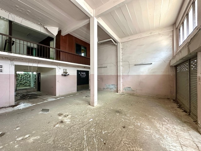 อาคารพาณิชย์ 2 คูหา ทำเลทอง ใกล้สุขุมวิทพัทยา  ที่ตั้ง: ซ.สุขุมวิทพัทยา 46/3 เมืองพัทยา อ.บางละมุง จ.ชลบุรี