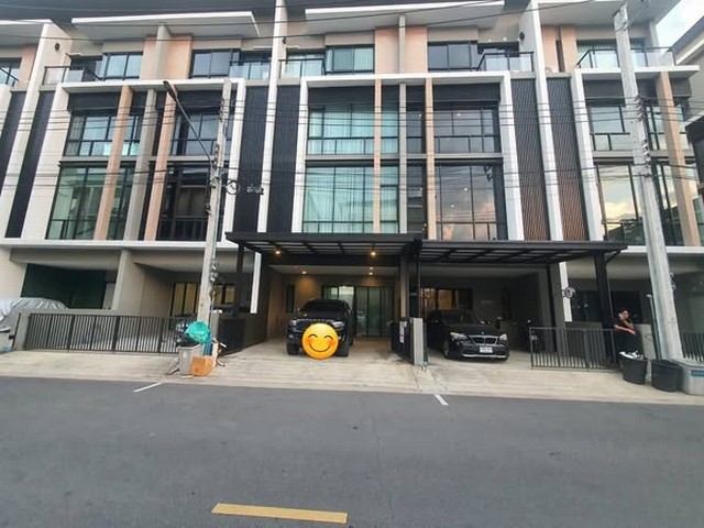 HR2097ให้เช่าโฮมออฟฟิศ 4 ชั้น โครงการพรีเมี่ยมเพลส เกษตร-นวมินทร์ รามอินทรา เดินทางสะดวก