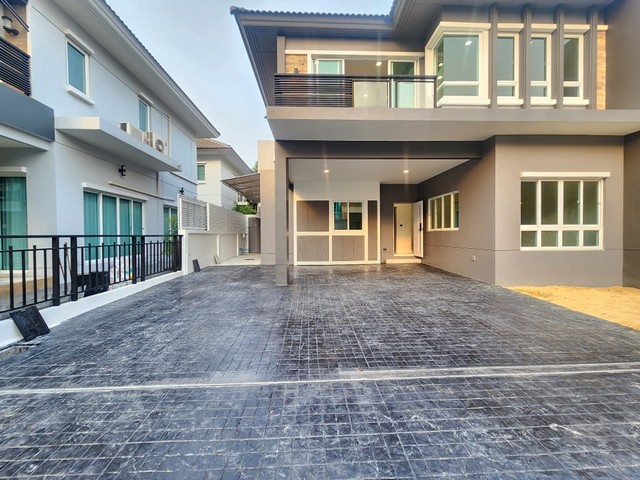 บางกอกบูเลอวาร์ด สาทร-ปิ่นเกล้า บ้านสุดหรู รีโนเวทใหม่ บนทำเลศักยภาพ ตรงข้ามเซ็นทรัลเวสต์วิลล์