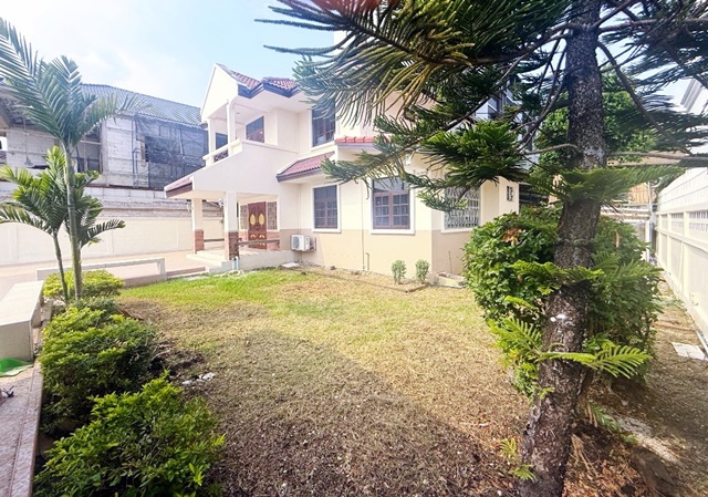 คฤหาสน์เดี่ยวหรู 2 ชั้น  BTSสำโรง 2.8กม. BTSแบริ่ง 5กม.3-5นอน 3 น้ำ120 ตร.วา.480 ตร.ม.รร.นานาชาตินิรันต์รัตน์ 1.0 กม.  ตลาดมิ่ง 800 ม. 