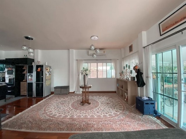 ให้เช่าพูลวิลล่า เฟอร์ครบ เป็นส่วนตัว เข้าเมืองง่าย สันทราย