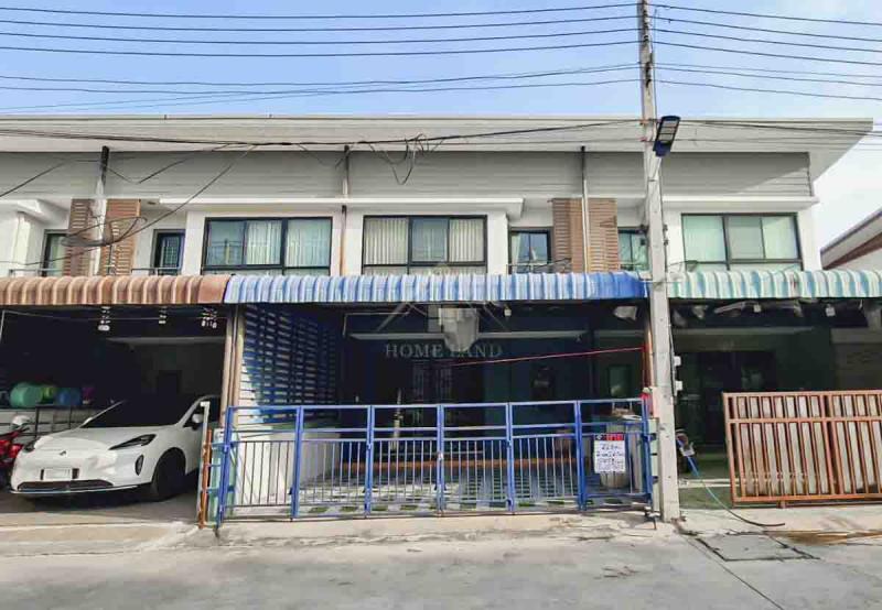 BHL909ทาวน์เฮ้าส์ 2 ชั้น หมู่บ้าน ฮิลล์ฮัท มวกเหล็ก สระบุรีที่ตั้ง : ถนนสนิทไชย ตำบลมวกเหล็ก อำเภอมวกเหล็ก จังหวัดสระบุรี 18180รายละเอียดบ้าน- เนื้อที่ 22.8 ตร.ว. พื้นที่ใช้สอย 130 ตร.ม.- 2 ห้องนอน 2 ห้องน้ำ- 1 ห้องโถง- ต่อเติมห้องครัว- ที่จอดรถ 1 คัน ต่อเติมแล้ว- หน้าบ้านหันทิศใต้สถานที่ใกล้เคียง- ใกล้โรงเรียนอนุบาลมวกเหล็ก- ใกล้ที่ว่าการอำเภอมวกเหล็ก- ใกล้วัดมวกเหล็กนอก- ใกล้โ