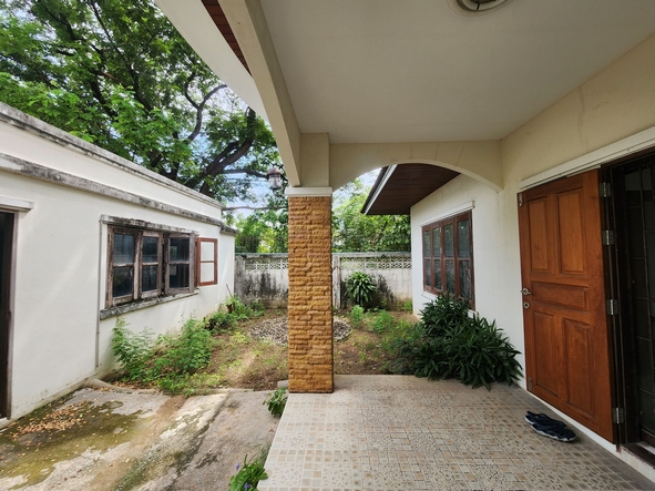 ขายบ้านเดี่ยว 93 ตร.ว. ซ.ประชาชื่น-ปาดเกร็ด 2  5 ห้องนอน 4 ห้องน้ำ ทิศตะวันออก ติดแกรนด์คาแนล