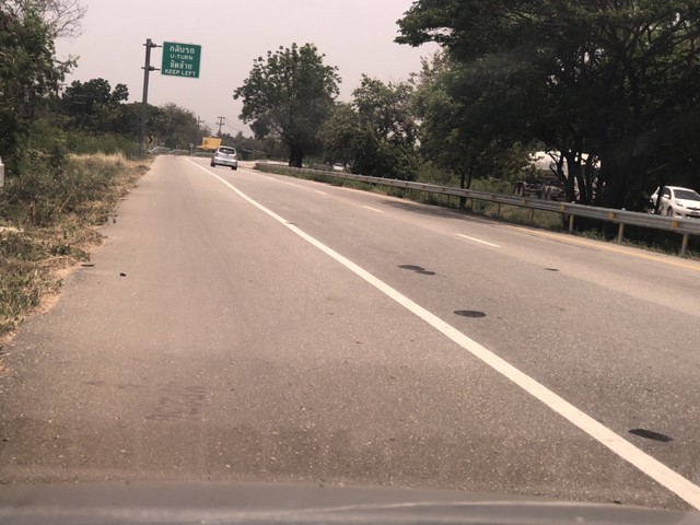 บ้านที่ดินทำเลดีที่ตั้งเยี่ยม เมืองบ้านตากจังหวัดตาก  3-1-40 ไร่ ติดถนนเอเซีย AH1 ติดถนนพหลโยธิน ไร่ 3ลบ. โทร 096-8821857