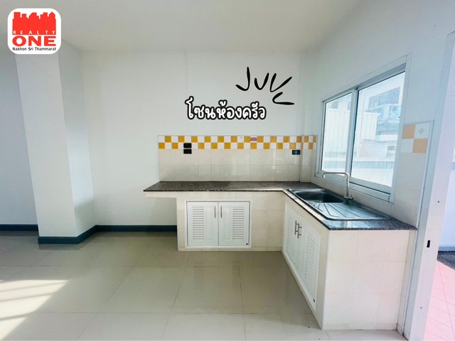 ทาวน์โฮม 2 ชั้น สุดคุ้ม! ใกล้โรงเรียนศรีธรรมราช EP โครงการสุวรรณภูมิ 1