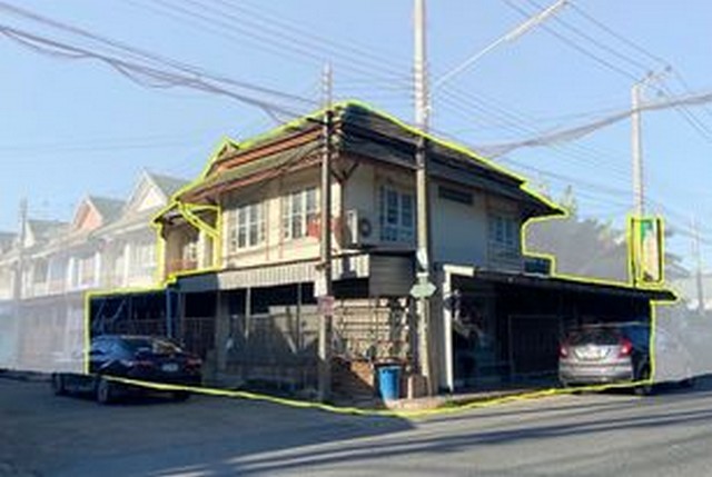 มาแล้วด่วนๆ บ้านสวยทำเลทอง ใครกำลังหาบ้านอยู่ ซื้อทั้งทีเลือกทำเลที่ใช่ และตอบถูกทุกโจทย์ไปเลยค่ะหมู่บ้านพฤกษา 12 (ตลาดเช้าใหญ่สุดระแวกนี้) รังสิต-คลองสาม ทาวน์เฮ้าส์ 2 ชั้น เนื้อที่ 63 ตารางวา -อยู่อาศัยได้บ้านกว้างๆ ห้องใหญ่ๆไม่แคบ ไม่อึดอัด ใกล้ความสดวกทุกสิ่งค่ะ -ทำเลค้าขาย แจ่มสุดแล้ว ต้องหลังนี้ค่ะ จอดรถได้ 5 คัน++ คุ้มค่ามากๆๆ3ห้องนอน / 3ห้องน้ำ/ 3ห้องโถ