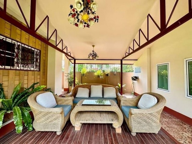 บ้านเดี่ยว 2 หลังพร้อมเฟอร์ ในหมู่บ้าน ล้านนาธารา หางดง