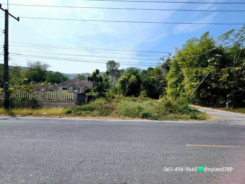 สนใจมาเที่ยวชมโทร ติดต่อ นกได้หลายช่องทางนะคะโทร. 061-494-9665โทร. 063-635-5651 (เบอร์นี้ไลน์เต็มค่ะ)ไลน์ไอดี : @nyland789(ไลน์คลิ๊กแล้วทักมาได้เลยค่ะ) https://lin.ee/R8sP0rj____________________________100 ตรว. 9 แสนต.เขาพระ อ.เมืองนครนายกรูปที่สี่เหลี่ยมผืนผ้าสวย หันหน้าทิศ ตะวันออกเฉียงเหนือหน้ากว้างติดถนนลาดยาง 12.5 เมตร ยาว 33 เมตรด้านหน้าถมเท่าถนน ท้ายแปลงปั้นเนินสูงขึ้นไปอีก 1 เมตรเตรียมสร้างบ้านได้เลยการเดิน