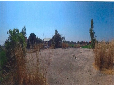 ขายต่ำกว่าราคาประเมินเกือบ3ล้าน!!! ขายที่ดินจังหวัดสุพรรณบุรี ติดถนนคันกั้นน้ำชลประทานสาย1 ถูกสุดในย่านนี้ เนื้อที่ 6-3-2 ไร่