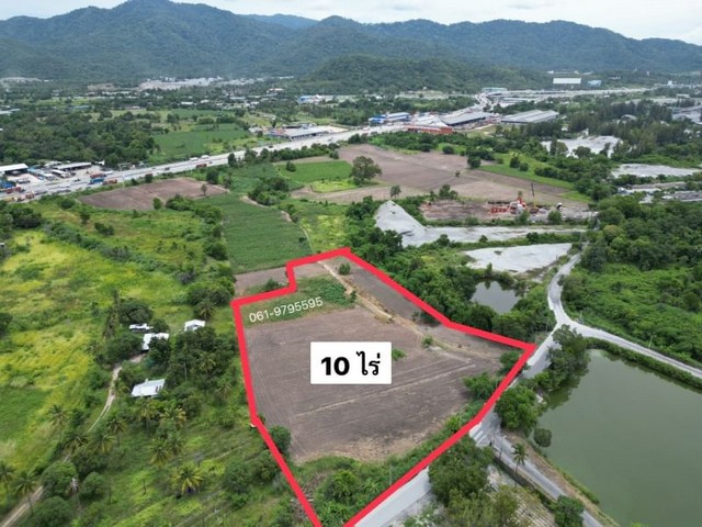 TEL : 092-288 9359 คุณดนิตาLine : https://line.me/ti/p/yxo92dHWP1รายละเอียด : ที่ดินม่วงลาย หนองข้างคอก ใกล้ถนนเลี่ยงเมือง บายพาส ชลบุรีเนื้อที่รวม 10 ไร่ สามารถแบ่งซื้อได้ตั้งแต่ 4 ไร่ ไร่ละ 5 ลบ. (ค่าโอนทั้งหมด 50:50)ด้านหน้าที่ดิน ติดถนนคอนกรีต หน้ากว้าง ,ไม่ติดบ้านคนน้ำไม่เคยท่วม เหมาะสำหรับทำ โรงงาน หรือ โกดังสินค้าการเดินทางสะดวกติด ถนนบายพาส  ด่านเก็บเงินมอเตอร์เวย์ บางพระ(คีรีนคร)แกรนแคนย่