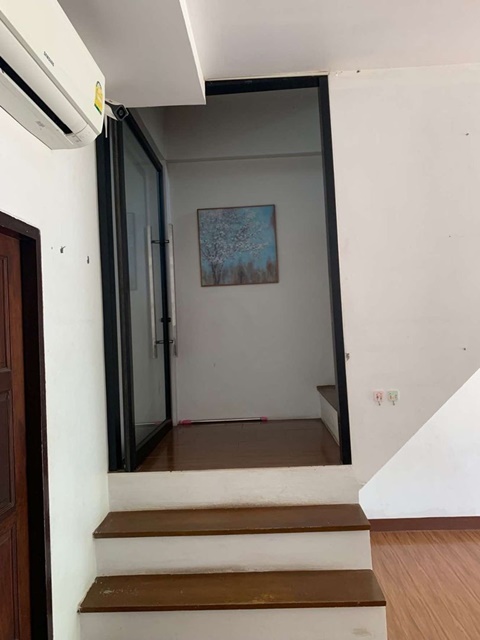 ตลาดสดสุขาภิบาลคลองขลุง 600 ม. ให้เช่าอาคารพาณิชย์ 2 ชั้น 2 นอน 2 น้ำ ติดแม่น้ำปิง 27 ตร.วา.216 ตร.ม. เครื่องทำน้ำอุ่น พหลโยธิน