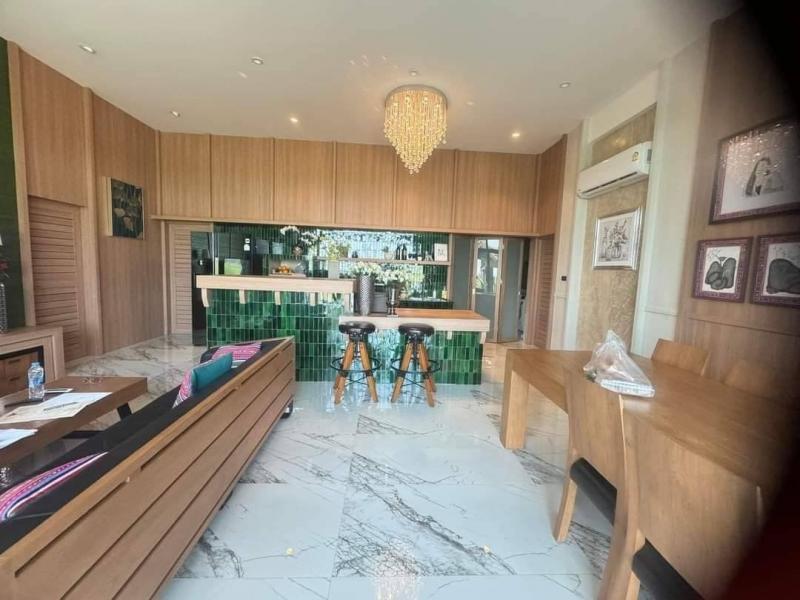 ให้เช่า/ขาย 21.9 ล้าน 300 ตรว. บ้านพูลวิลล่า อ.เมือง #สันผีเสื้อ ตกแต่ง ทันสมัย #วิวเขา #วิวทุ่งนา ปล่อยเช่า ทำธุรกิจ Airbnb ได้