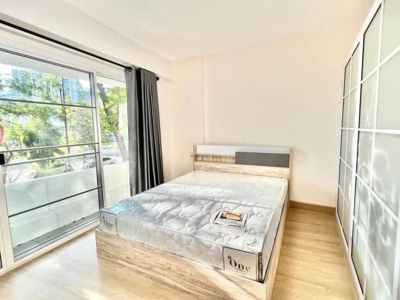 ชมดอย คอนโด #ตึกกลม 1.89 ล้าน 47 ตรม. #วิวนอก #เหมาะสำหรับนักลงทุน ทำเลดีที่สุดในย่านนี้ ทำAirbnb ได้ #เฟอร์นิเจอร์ครบครัน เข้าอยู่ได้เลย