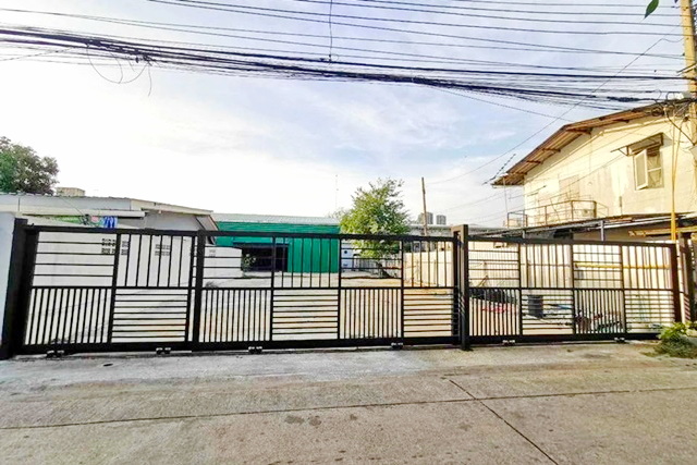 รร.นานาชาติเบิร์คลีย์ 250 ม. ให้เช่าโกดังคลังสินค้า ไบเทค บางนา 2.0 กม. 2 น้ำ 630ตร.ม.162 ตร.วา. ซ.บางนา-ตราด 1-10  BTS บางนา 1.5 กม.